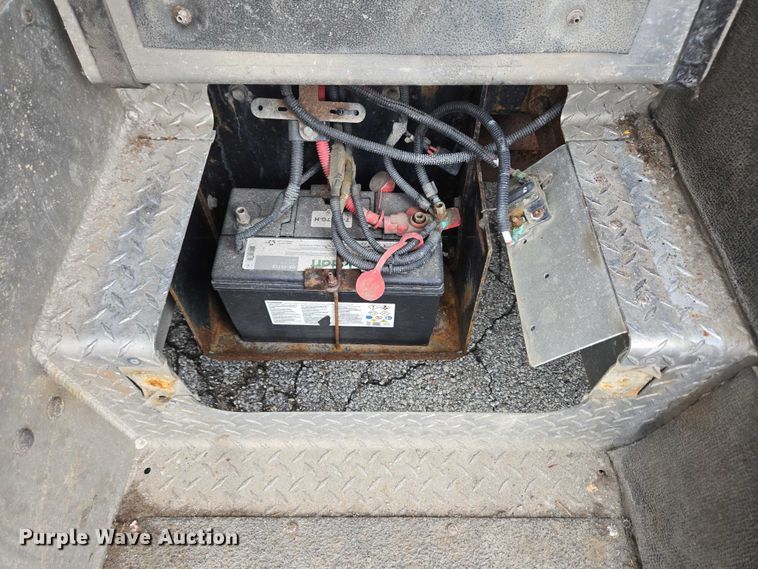 image for item EC4292 2016 Freightliner MT45 delivery truck