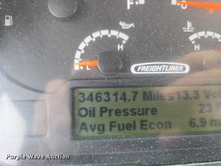 image for item EC4292 2016 Freightliner MT45 delivery truck