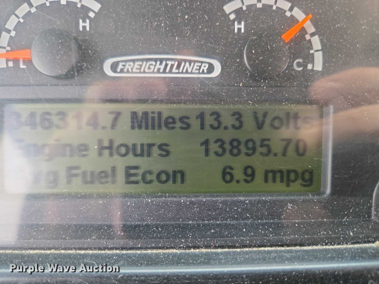 image for item EC4292 2016 Freightliner MT45 delivery truck