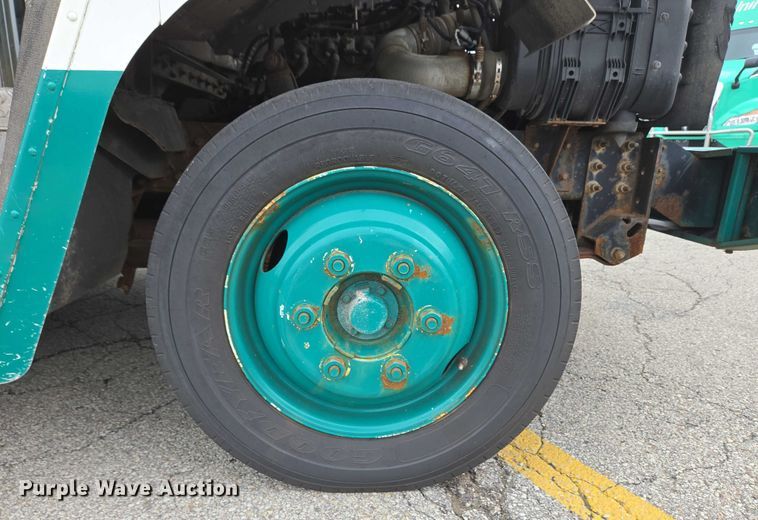 image for item EC4292 2016 Freightliner MT45 delivery truck