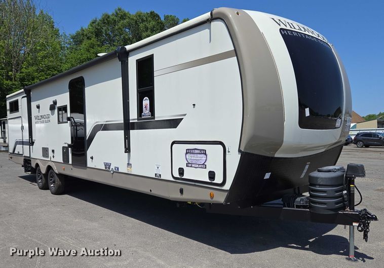 image for item EC4300 2024 Forest River Wildwood camper