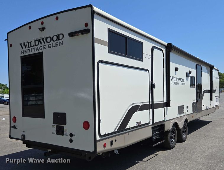 image for item EC4300 2024 Forest River Wildwood camper