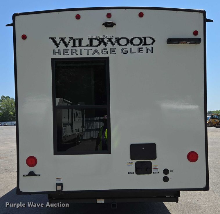 image for item EC4300 2024 Forest River Wildwood camper