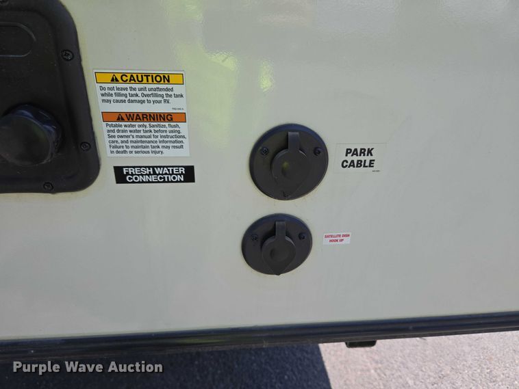 image for item EC4300 2024 Forest River Wildwood camper