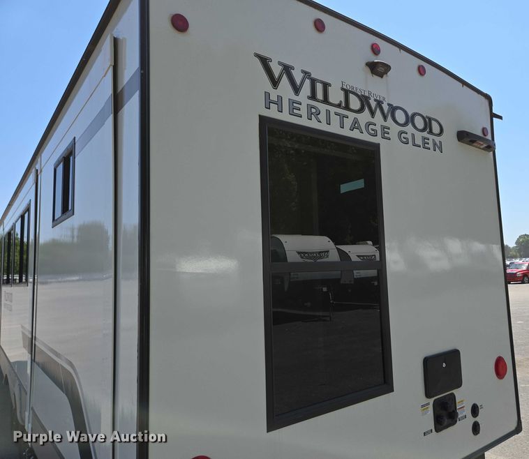 image for item EC4300 2024 Forest River Wildwood camper