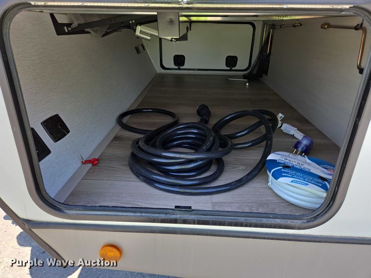 image for item EC4300 2024 Forest River Wildwood camper