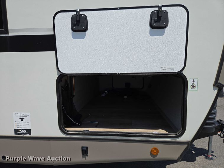 image for item EC4300 2024 Forest River Wildwood camper