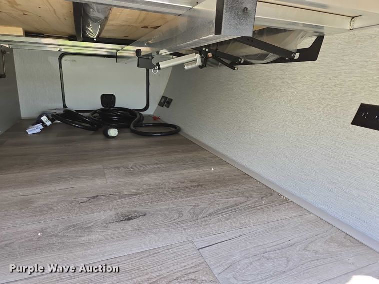 image for item EC4300 2024 Forest River Wildwood camper