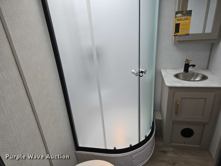 image for item EC4300 2024 Forest River Wildwood camper