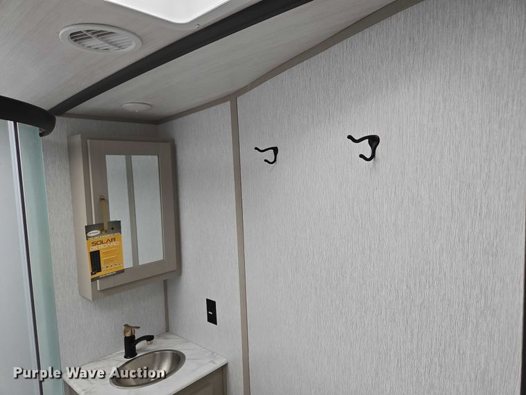 image for item EC4300 2024 Forest River Wildwood camper