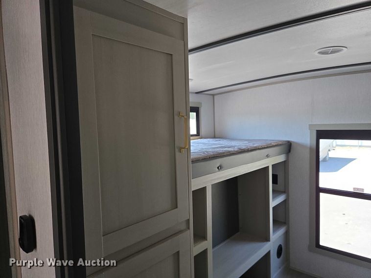 image for item EC4300 2024 Forest River Wildwood camper