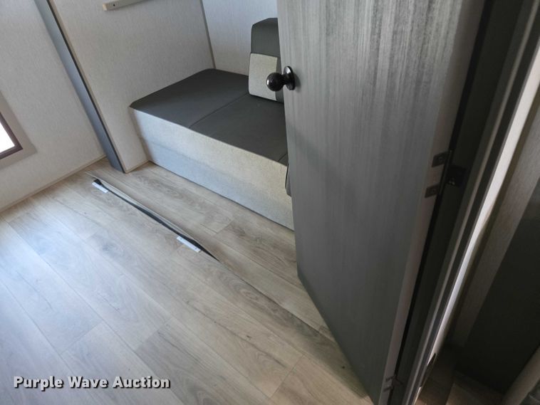 image for item EC4300 2024 Forest River Wildwood camper