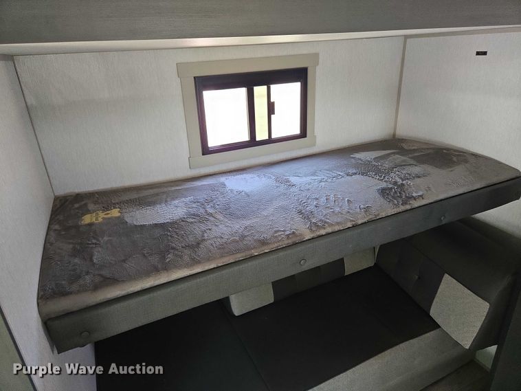 image for item EC4300 2024 Forest River Wildwood camper