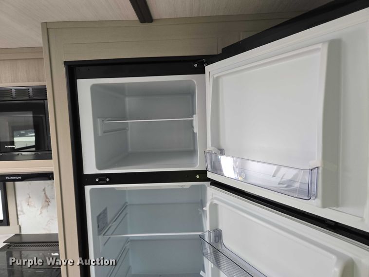 image for item EC4300 2024 Forest River Wildwood camper