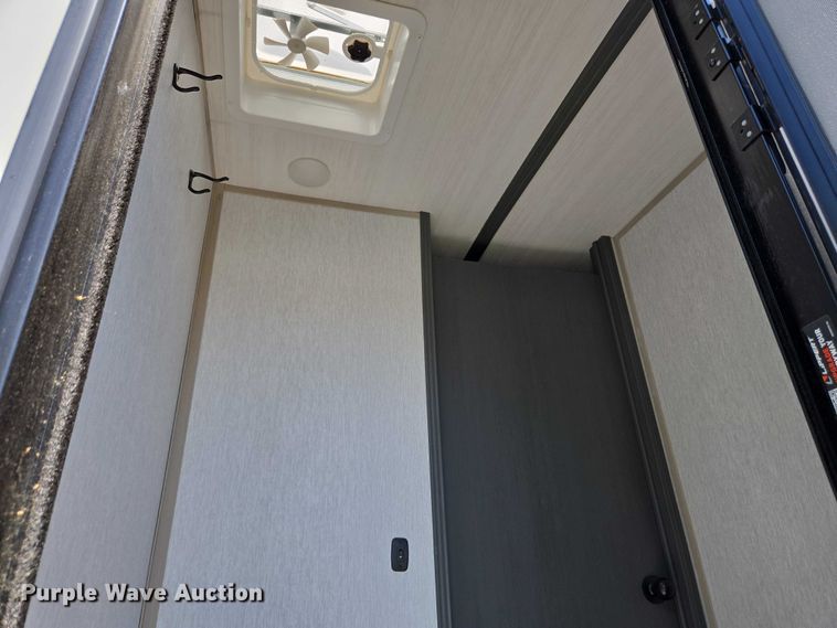 image for item EC4300 2024 Forest River Wildwood camper