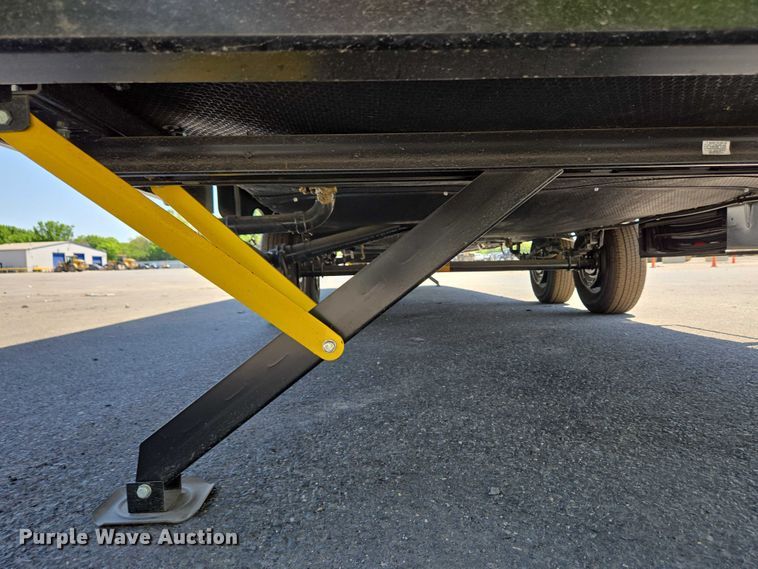 image for item EC4300 2024 Forest River Wildwood camper