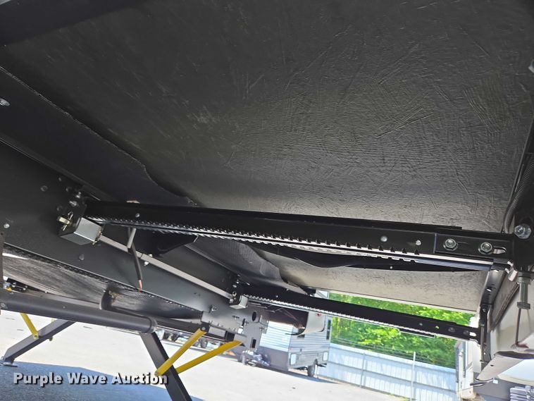 image for item EC4300 2024 Forest River Wildwood camper