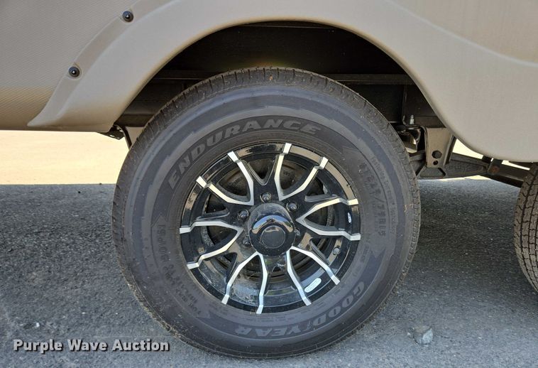 image for item EC4300 2024 Forest River Wildwood camper