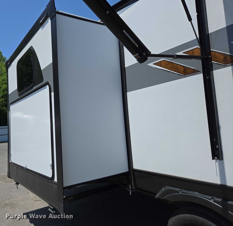 image for item EC4301 2024 Forest River Wildwood camper