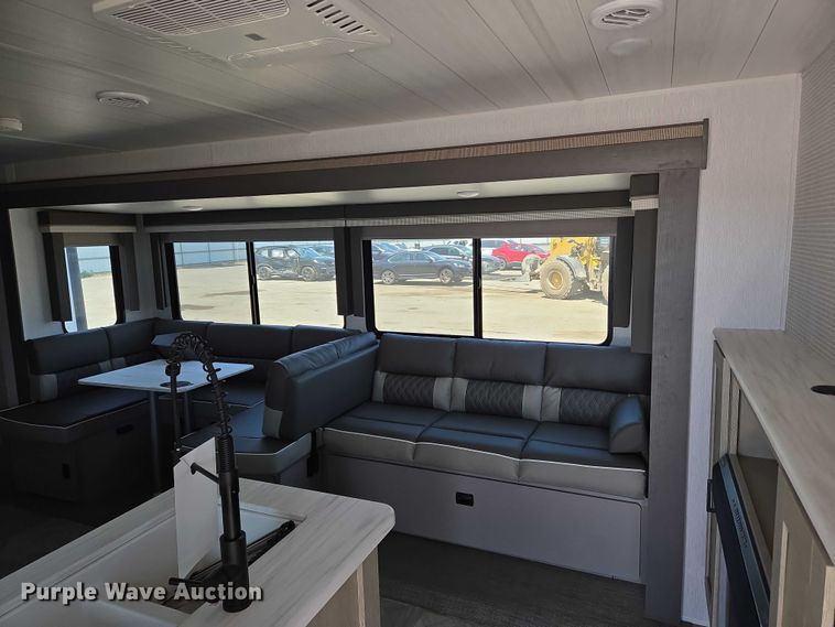 image for item EC4301 2024 Forest River Wildwood camper