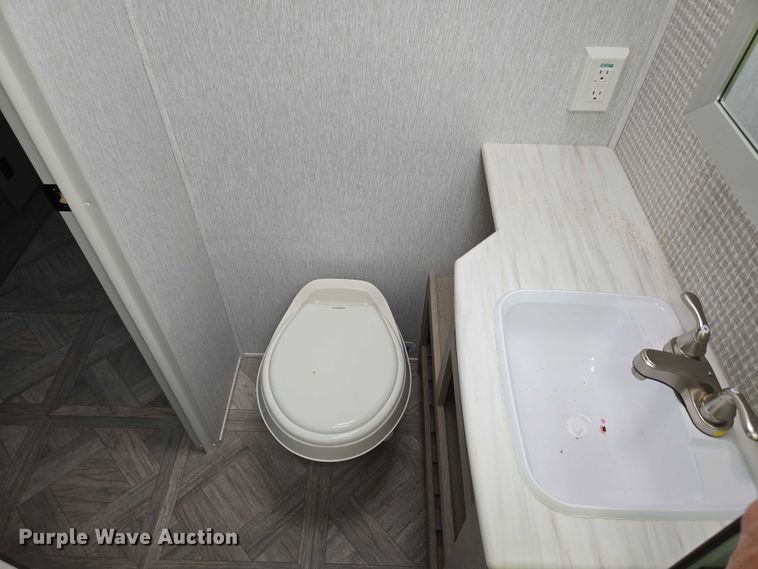 image for item EC4301 2024 Forest River Wildwood camper