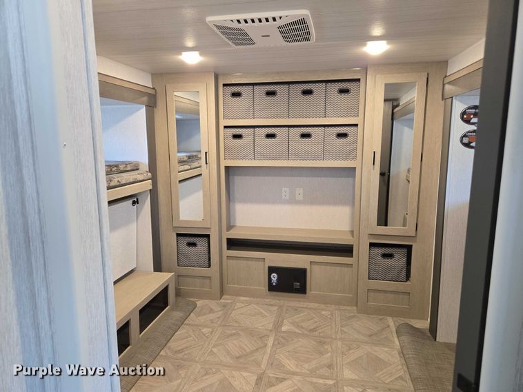 image for item EC4301 2024 Forest River Wildwood camper