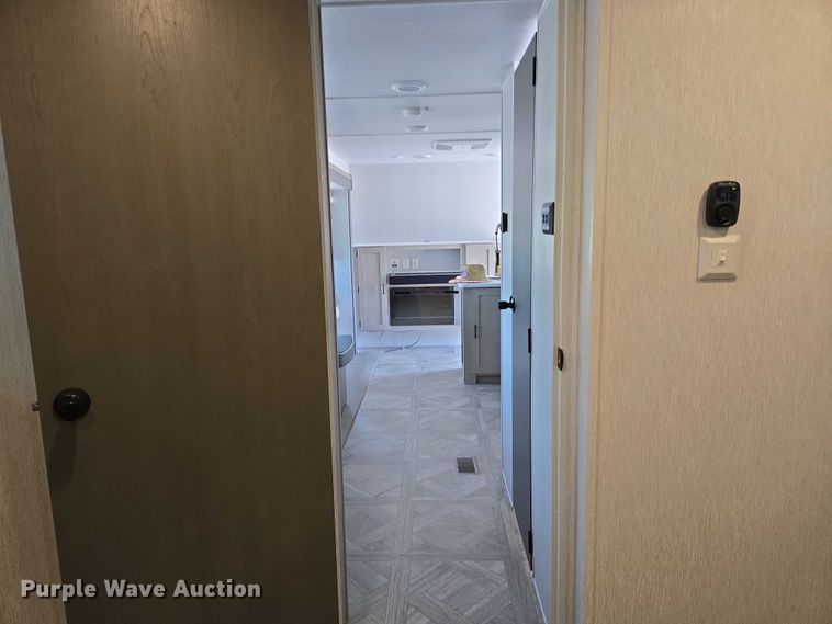 image for item EC4301 2024 Forest River Wildwood camper