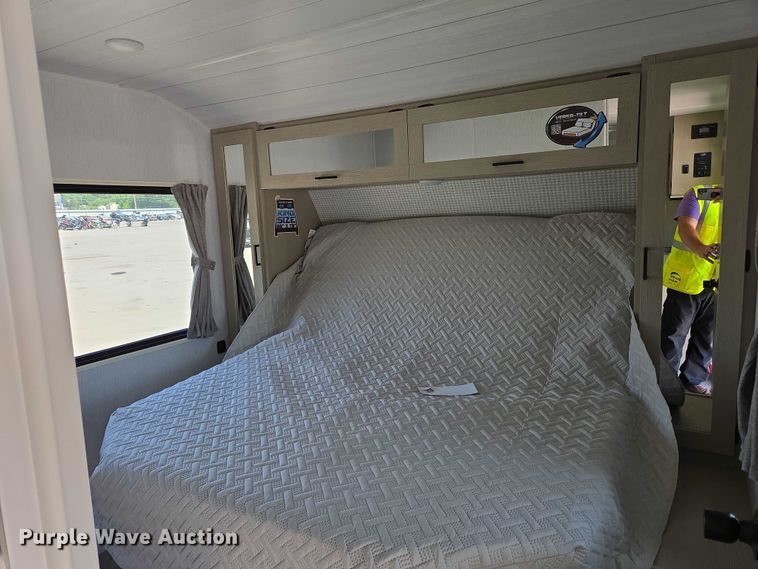 image for item EC4301 2024 Forest River Wildwood camper