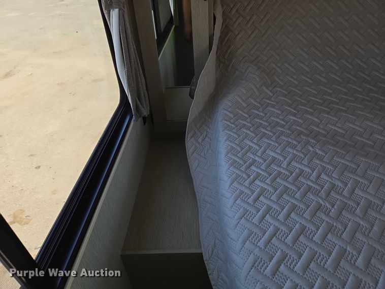 image for item EC4301 2024 Forest River Wildwood camper