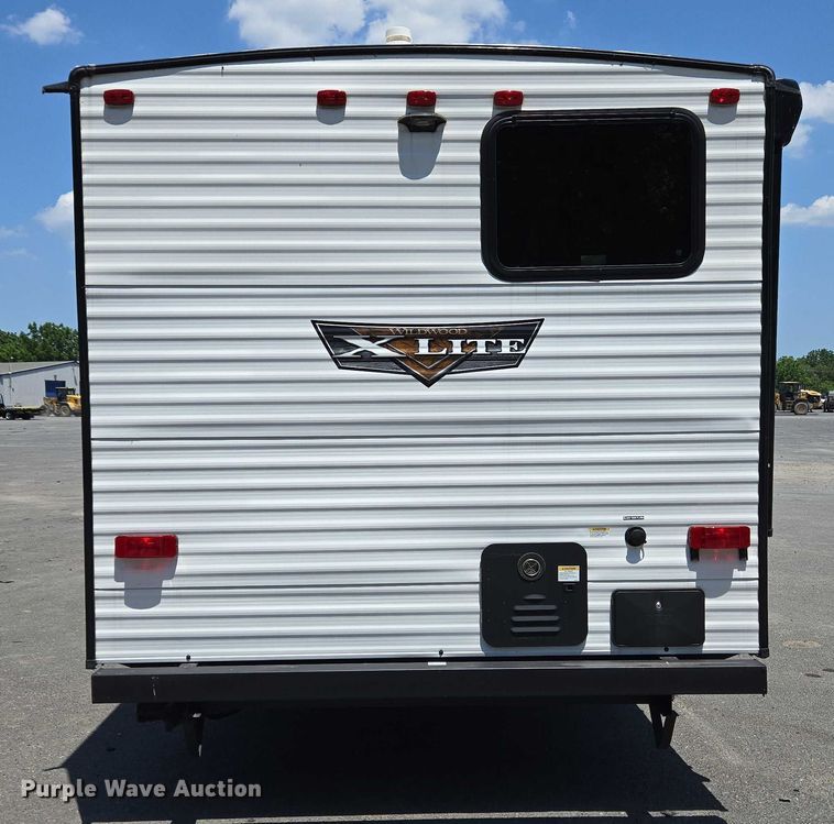 image for item EC4302 2024 Forest River Wildwood camper