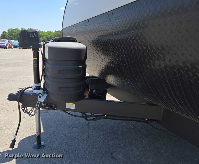 image for item EC4302 2024 Forest River Wildwood camper