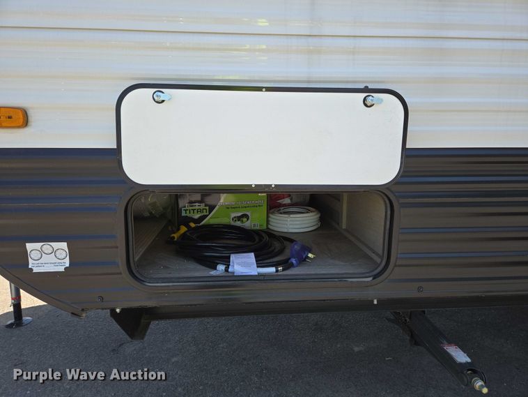 image for item EC4302 2024 Forest River Wildwood camper