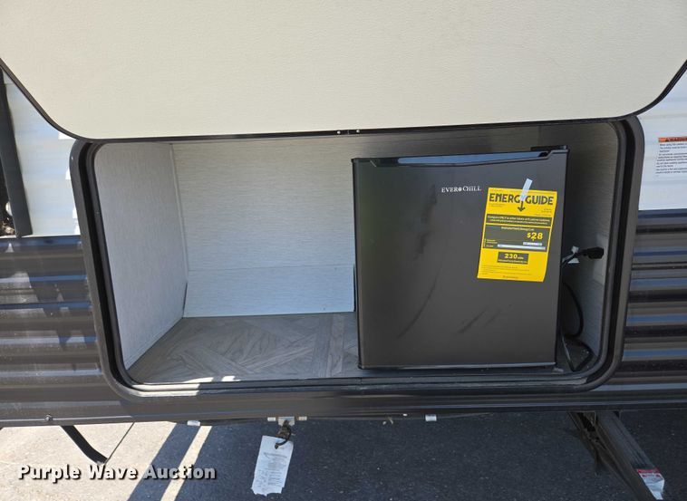 image for item EC4302 2024 Forest River Wildwood camper