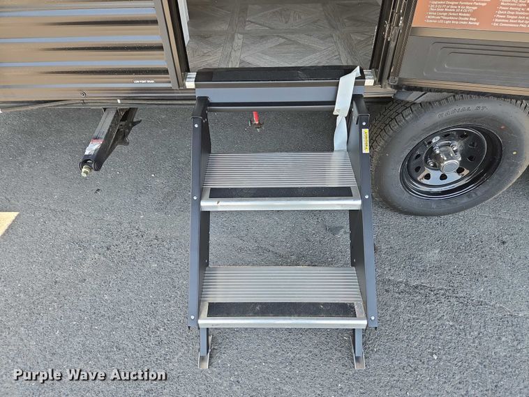 image for item EC4302 2024 Forest River Wildwood camper