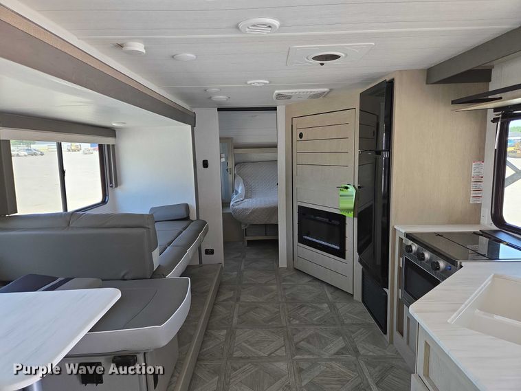 image for item EC4302 2024 Forest River Wildwood camper