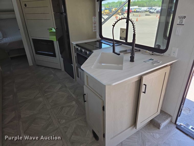 image for item EC4302 2024 Forest River Wildwood camper