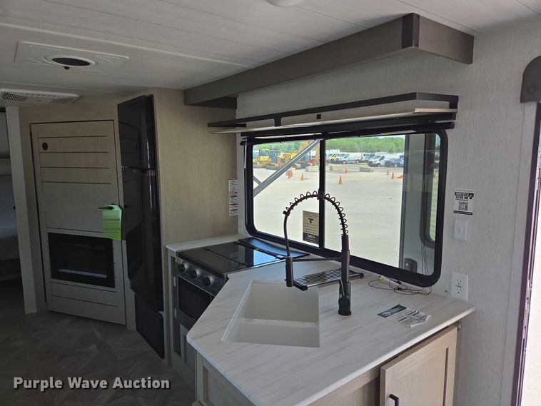 image for item EC4302 2024 Forest River Wildwood camper