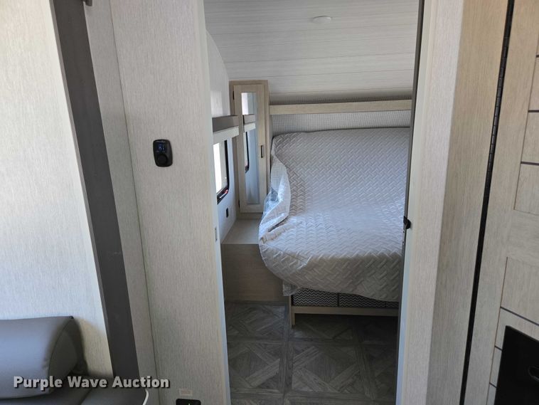 image for item EC4302 2024 Forest River Wildwood camper