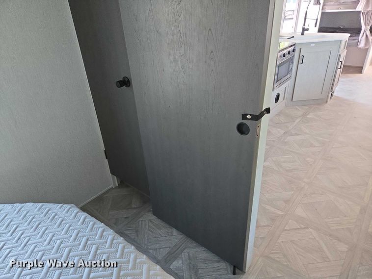 image for item EC4302 2024 Forest River Wildwood camper