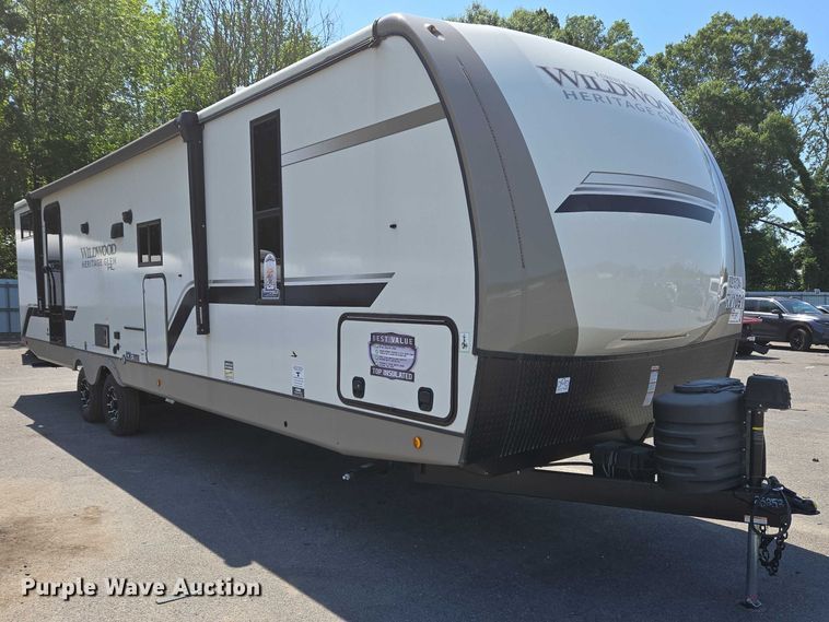 image for item EC4304 2024 Forest River Wildwood camper