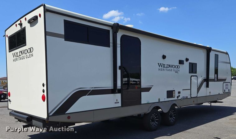 image for item EC4304 2024 Forest River Wildwood camper