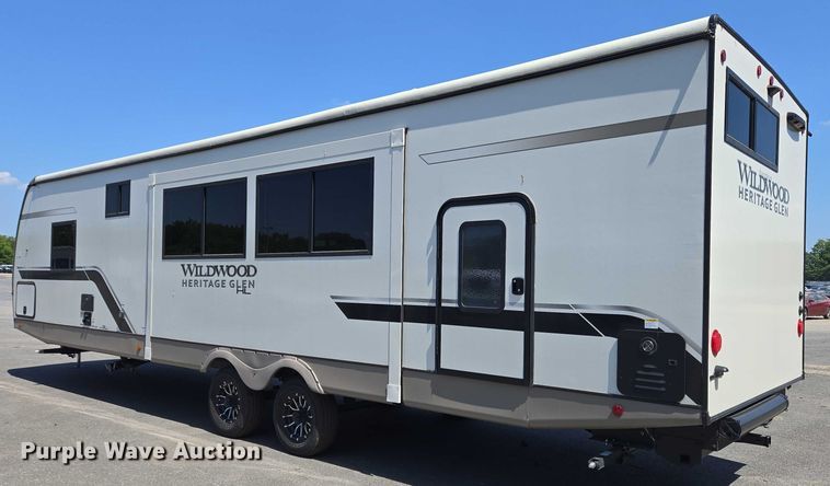 image for item EC4304 2024 Forest River Wildwood camper