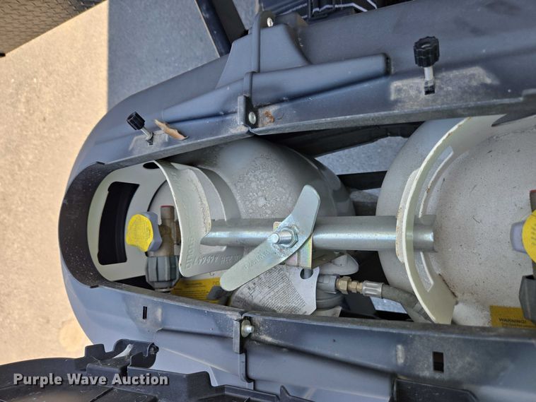 image for item EC4304 2024 Forest River Wildwood camper