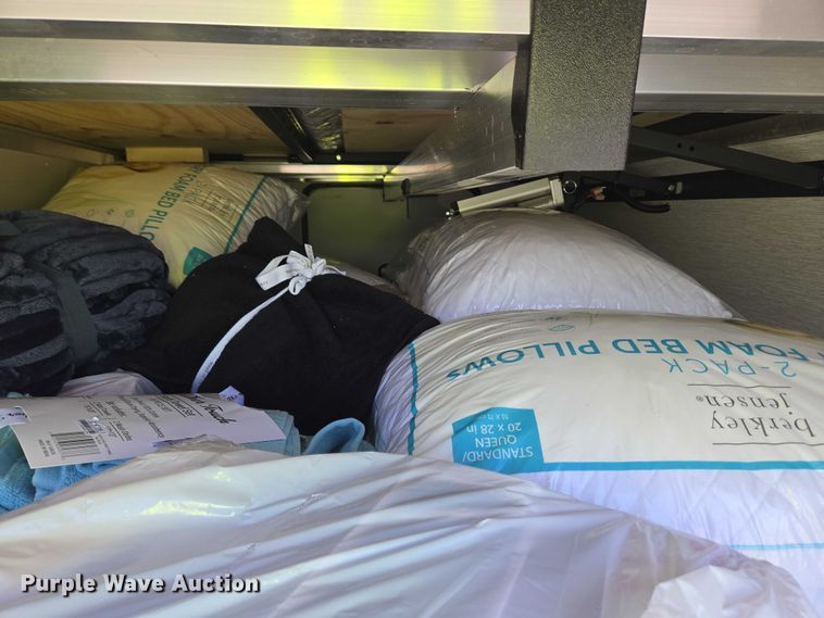 image for item EC4304 2024 Forest River Wildwood camper