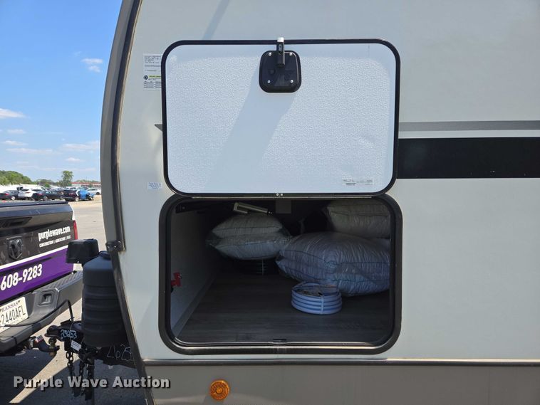 image for item EC4304 2024 Forest River Wildwood camper