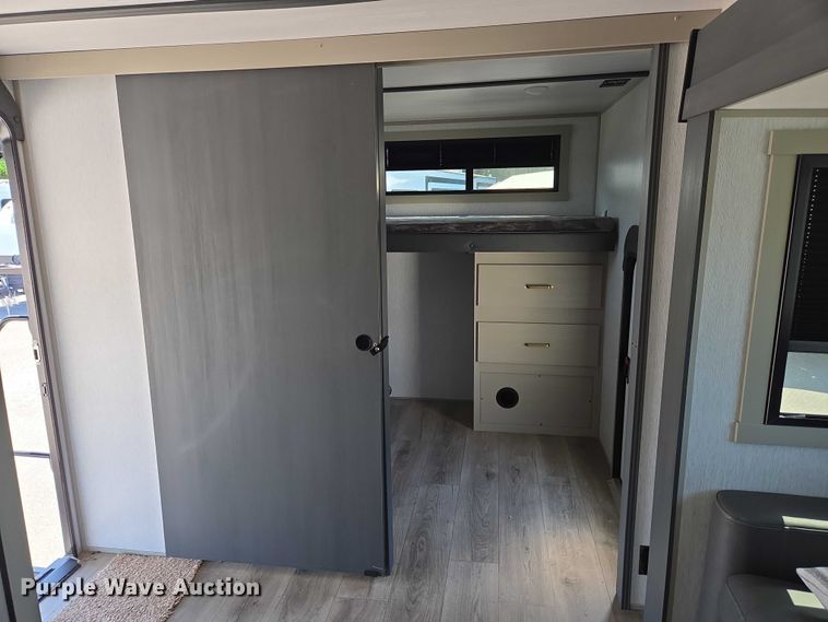 image for item EC4304 2024 Forest River Wildwood camper