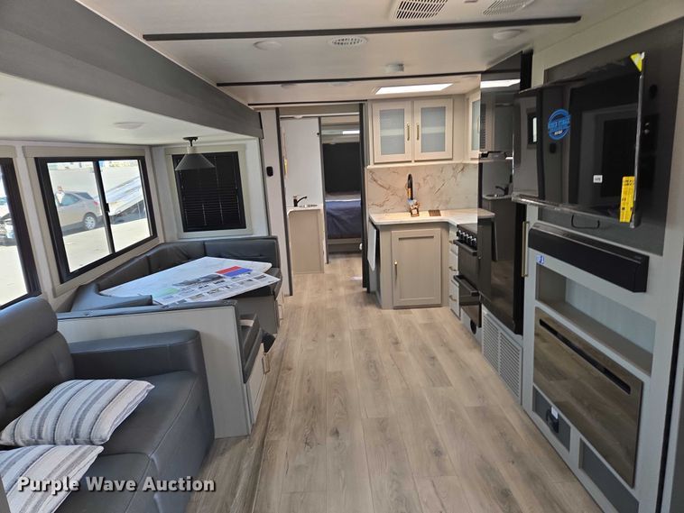 image for item EC4304 2024 Forest River Wildwood camper