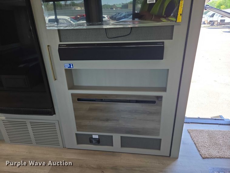 image for item EC4304 2024 Forest River Wildwood camper