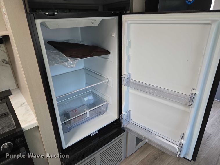 image for item EC4304 2024 Forest River Wildwood camper