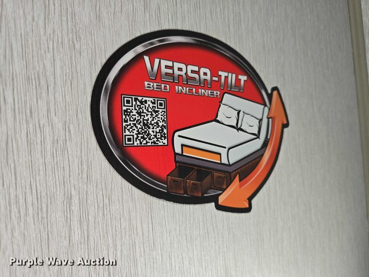 image for item EC4304 2024 Forest River Wildwood camper